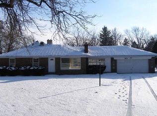 21W165 Woodview Dr, Itasca, IL 60143