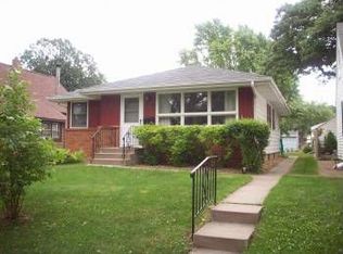 1938 Malvern St, Lauderdale, MN 55113