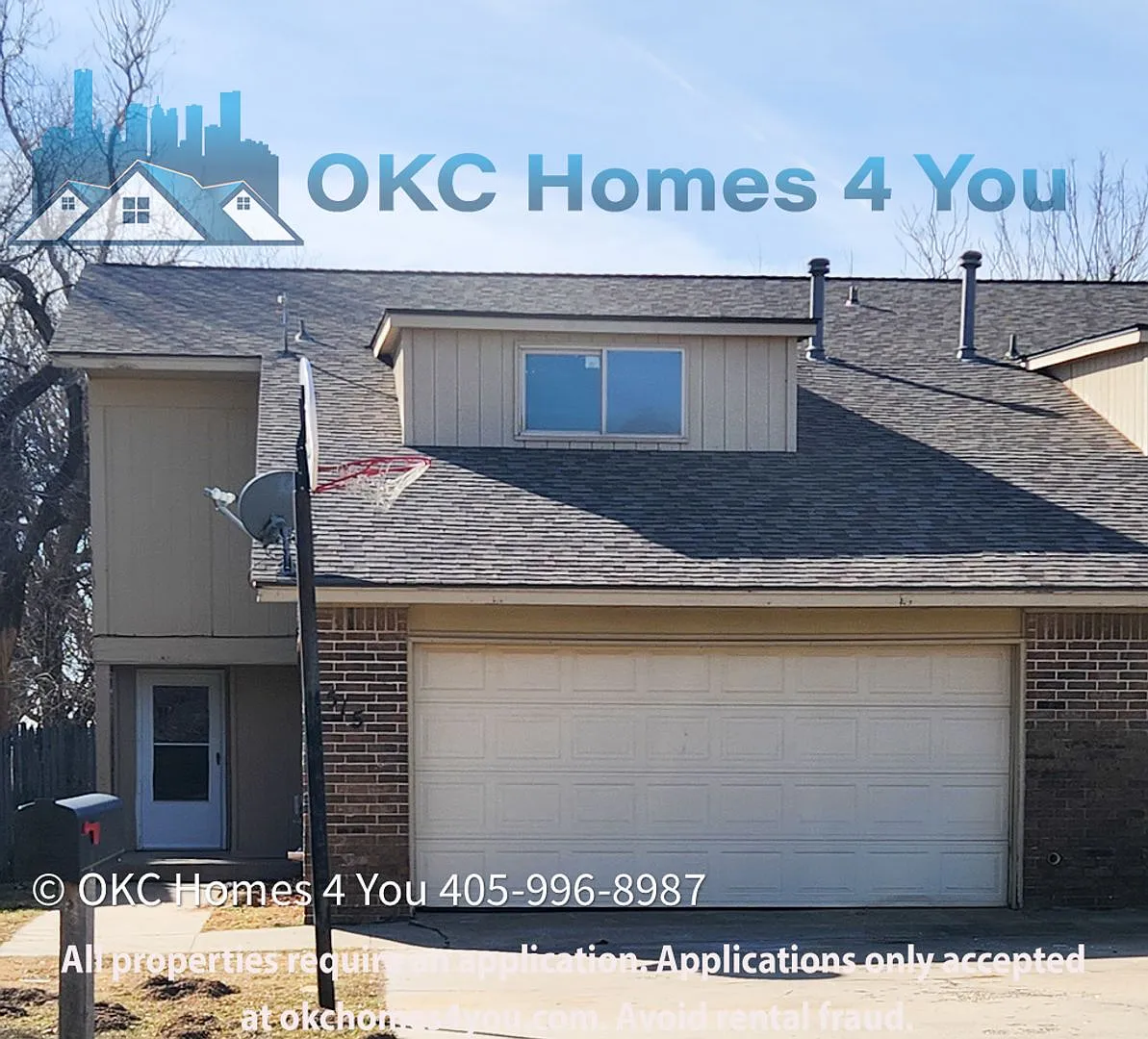 Large 3 bed, 2 1/2 bath duplex. — Photo 1