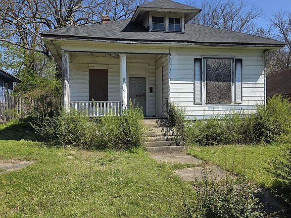 3rd image of 1815 Rice St