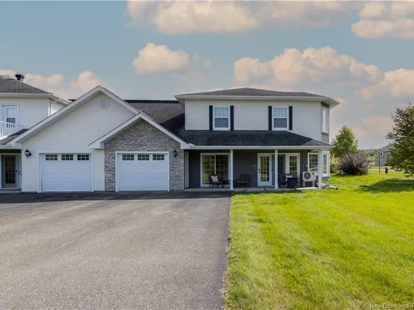 31 Harrison St #4, Grand Falls, NB E3Z 0B3