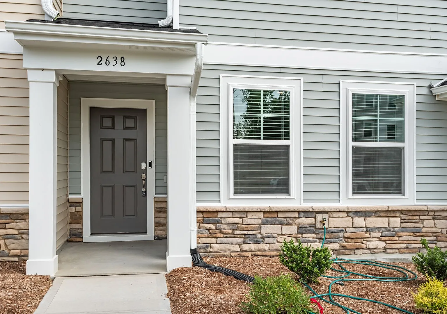 Just Listed! Beautiful 3BR/3.5BA Townhome + $500 Off First Month's Rent — Photo 2