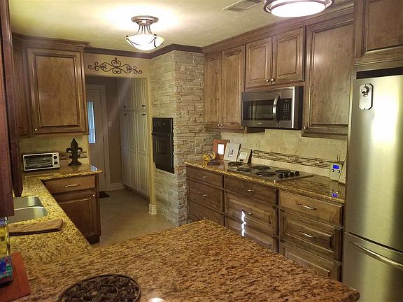 2nd image of 4610 Hardwood Ln