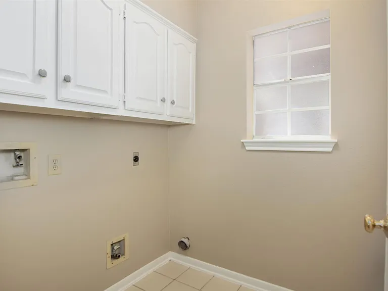 15118 Greenleaf Ln — Photo 26