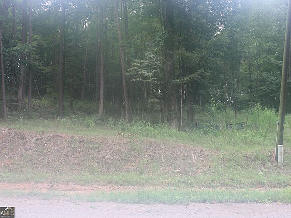 4th image of 330 Mountain View Rd