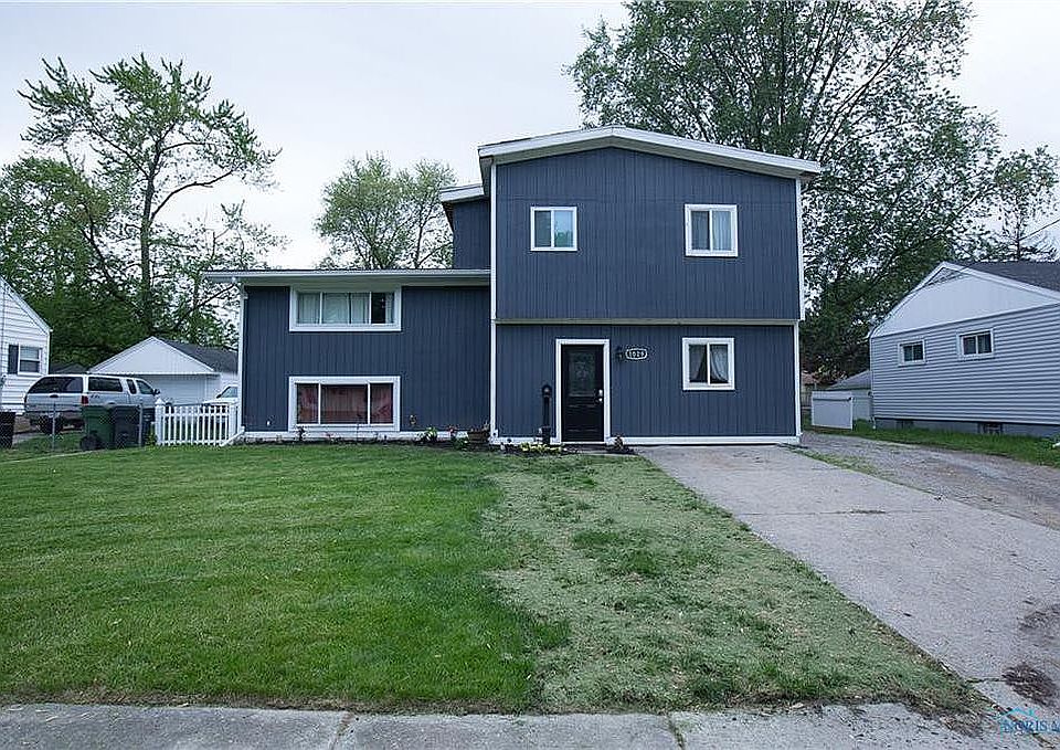 2nd image of 1029 Anderson Ave