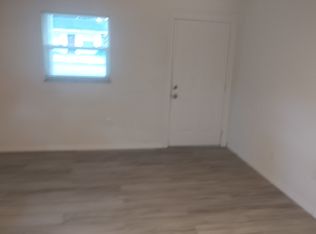 4751 20th St, Zephyrhills, FL 33542