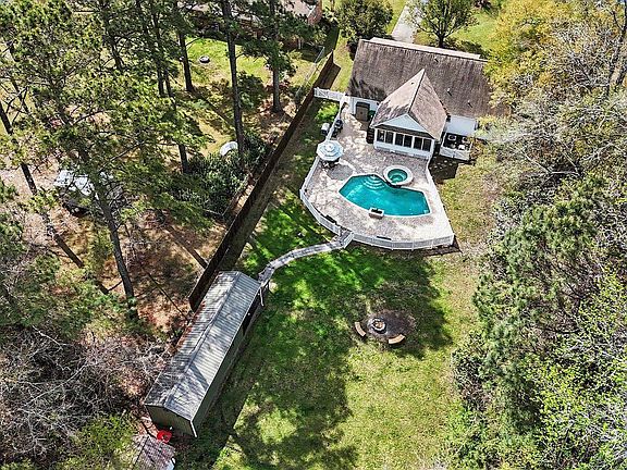2nd image of 4809 Forest Dr.