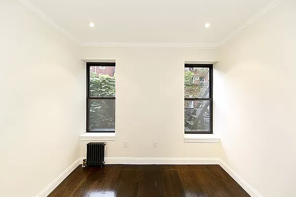 Rented by Avenues Real Estate | media 20