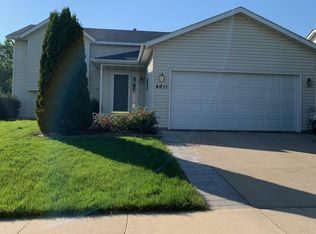 4611 Savannah Dr NW, Rochester, MN 55901