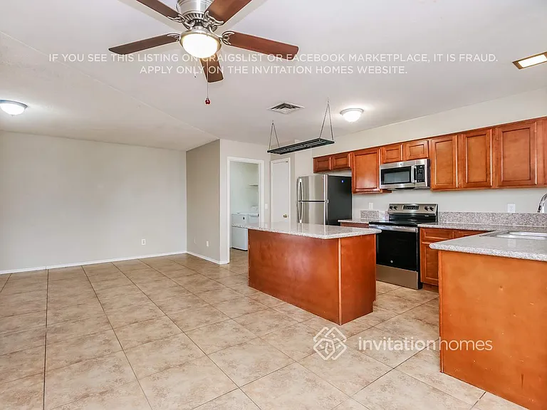 656 S Robin Ln — Photo 5