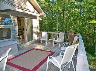 1920 W Burnley Ln, Maple City, MI 49664