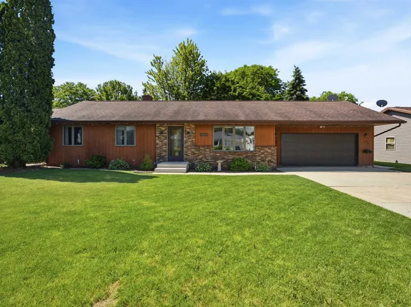 2025 W Harvest Dr, Appleton, WI 54914
