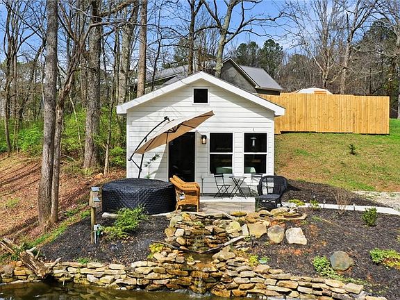 2nd image of 710 Lumber Company Rd