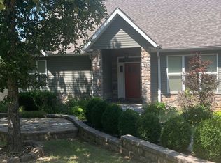 11 McVittie Dr, Bella Vista, AR 72715