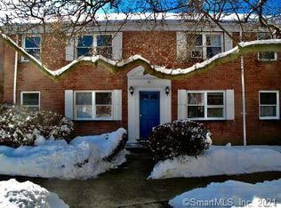 194 Seaton Rd APT 3, Stamford, CT 06902