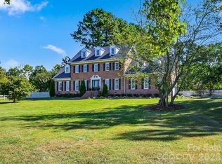 11215 Idlewild Rd, Matthews, NC 28105
