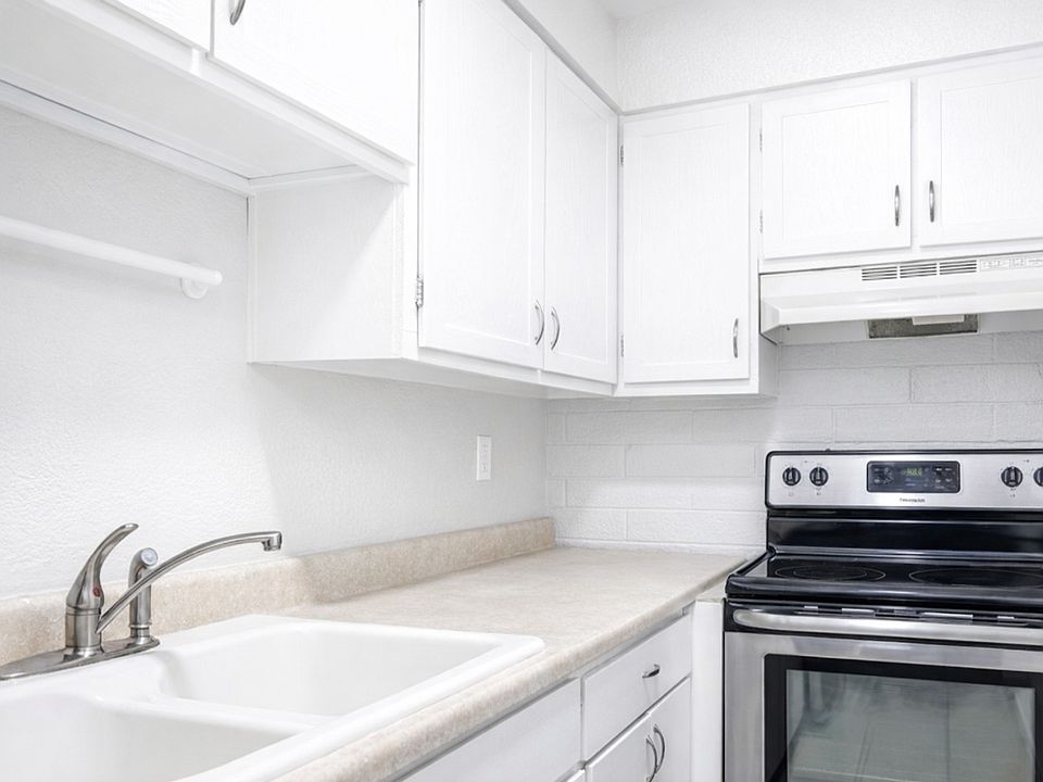 1st image of 507 W 10th St #B