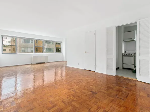 321 East 48th Street image 1 of 17