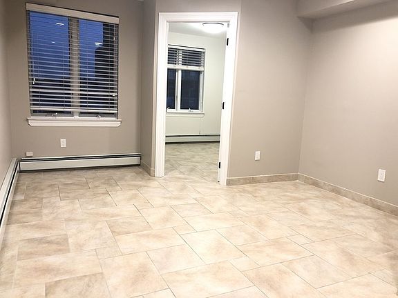 4th image of 3076 38th St APT 4A