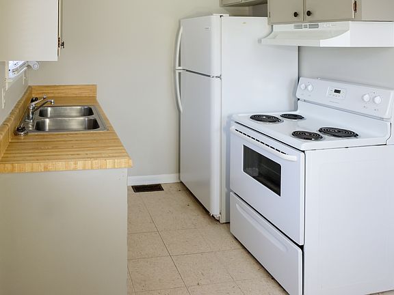 4th image of 2503 Oakland Ave #B