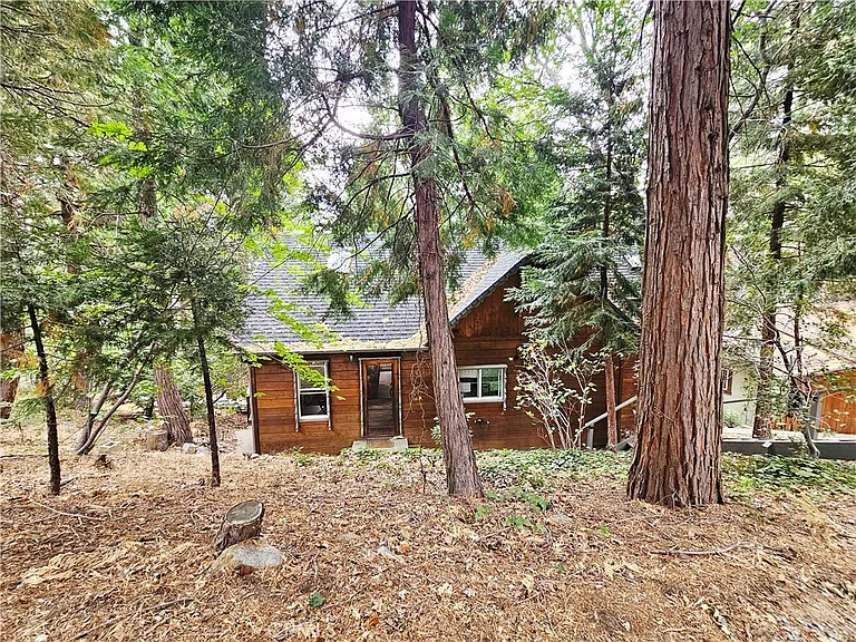 759 Bergschrund Dr — Photo 27