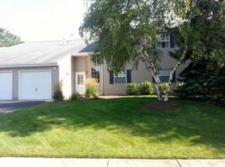 86 Gant Cir APT C, Streamwood, IL 60107