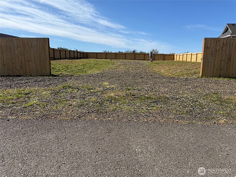 5th image of 1375 Sand Pebble Avenue SW