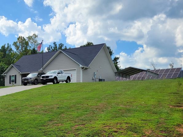 318 Russell Woods Dr