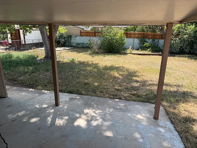 531 S Marshall St — Photo 8