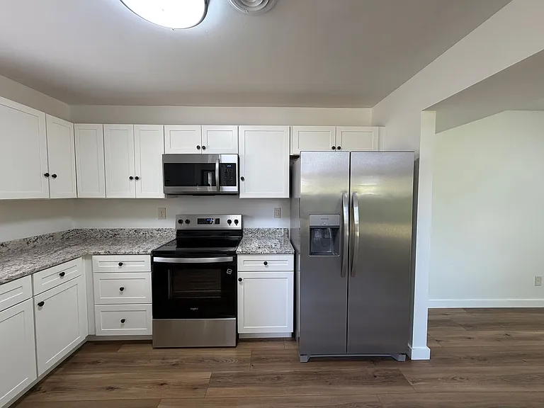 813 Ridge St — Photo 14