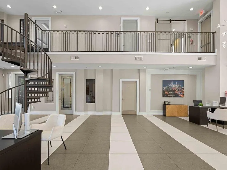Mosaic South End Apartments — Photo 13