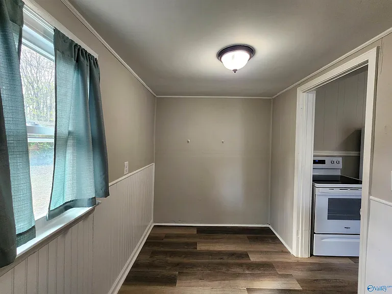 1426 Stevens Ave NE — Photo 11