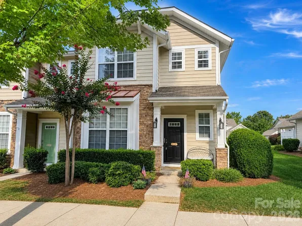 1168 Drummond Ln, Matthews, NC 28104