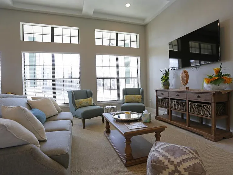 Seaside Landing Apartments — Photo 25