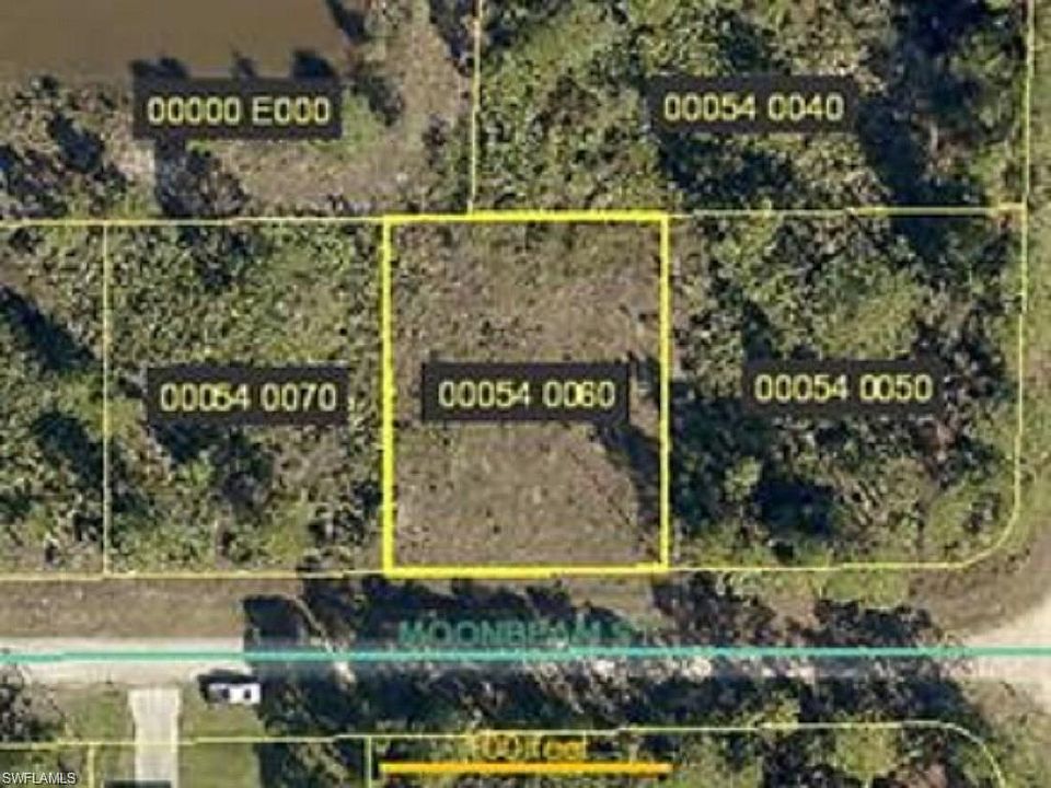 1st image of 915 Moonbeam St