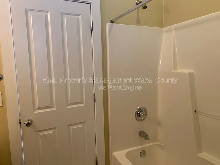 10813 Cokesbury Ln — Photo 20