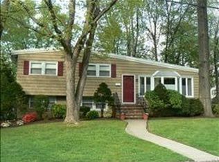 15 Fay Pl, Summit, NJ 07901