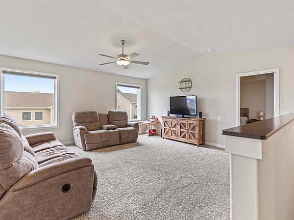 3rd image of 2501 N 7th Avenue Pl E