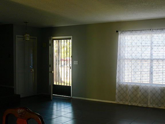 5th image of 211 Montego Bay Dr #211