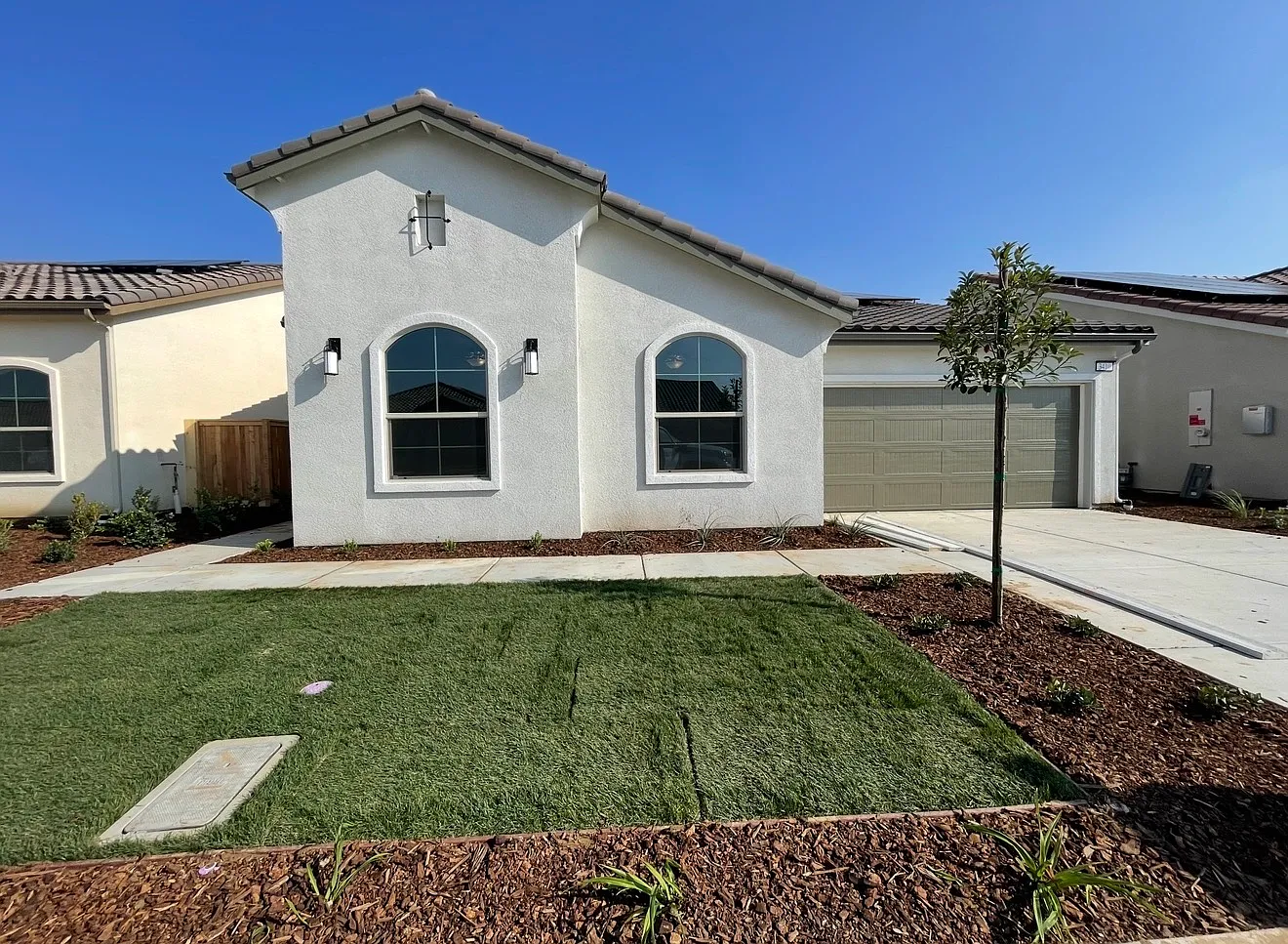 2 bed, 1700 sqft, $2,500 — Photo 1