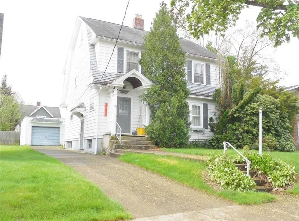 12 Locust St photo 1