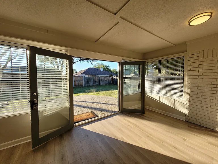 776 Santa Fe Trl — Photo 23