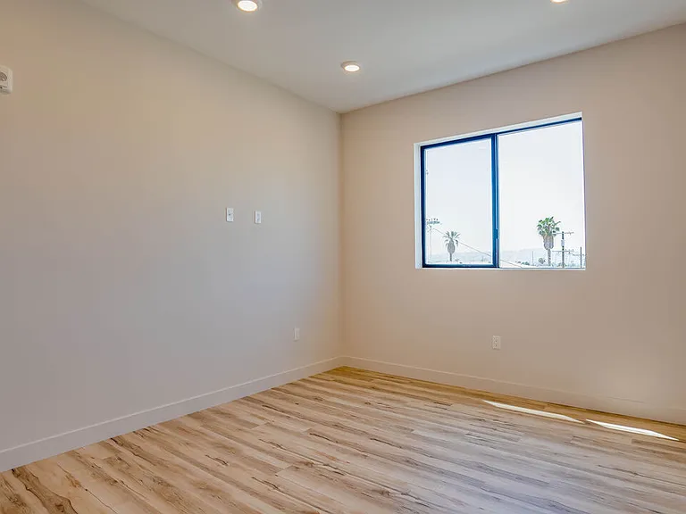 1540 S Hayworth Ave #203 — Photo 20
