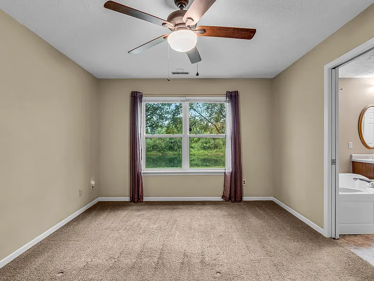 6748 Wimbledon Dr — Photo 23