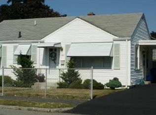 161 Daggett Ave, Pawtucket, RI 02861