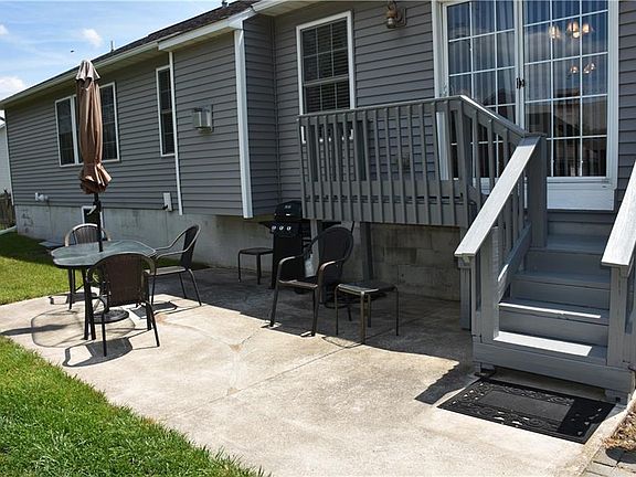 5th image of 6469 Russell Ln