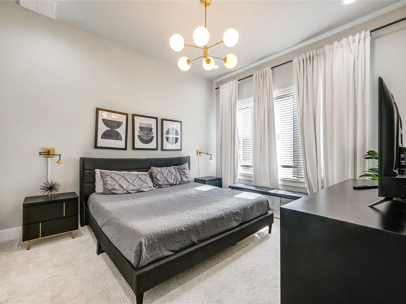 3 bed, 3.5 bath, 1718 sqft, $2,490 — Photo 3