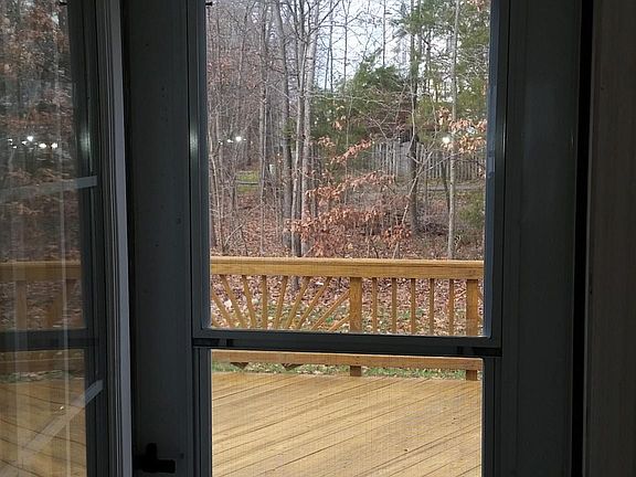 4th image of 6530 Creek Run Dr