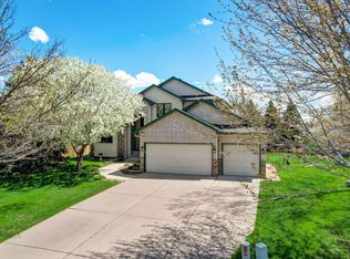 9725 Greenspruce Ct N, Brooklyn Park, MN 55443